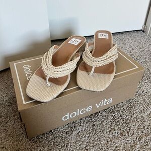 Dolce Vita Women's Tan Woven Sandals